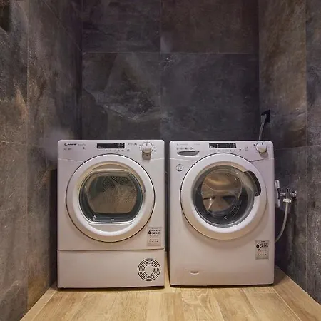 公寓 After8-black&white 梅斯特雷