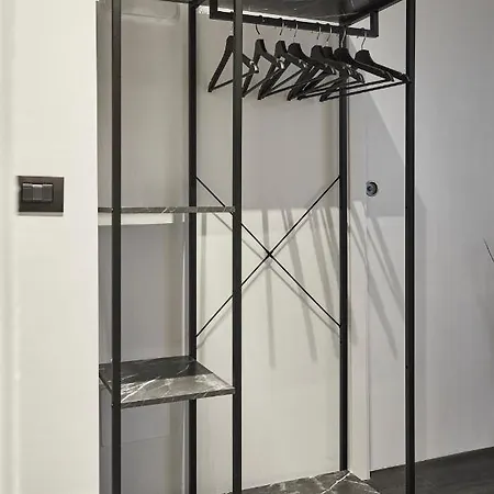 Apartamento After8-black&white Mestre